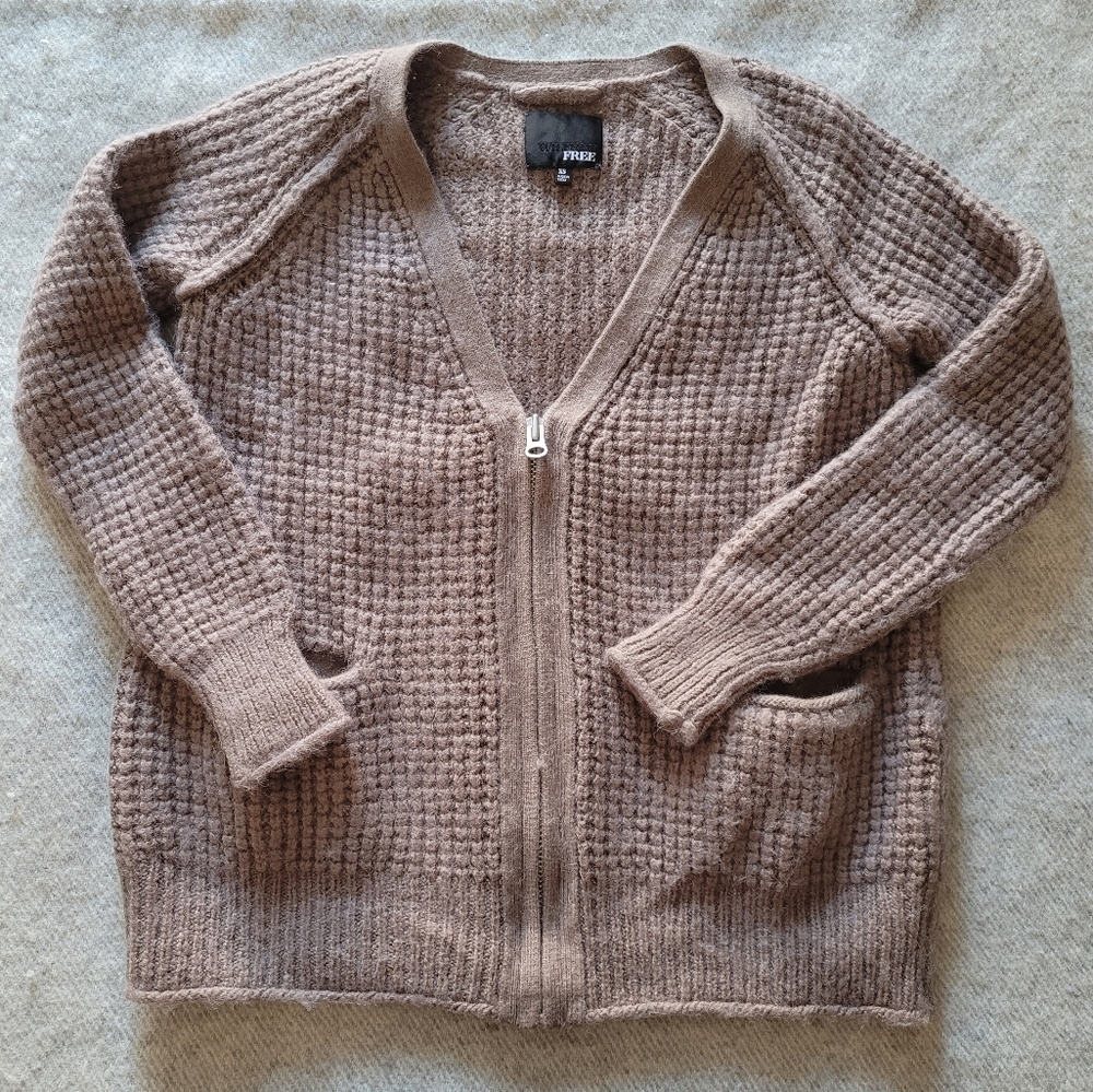 Wilfred Free sweater xs wool blend zip up super soft with pockets from Aritzia